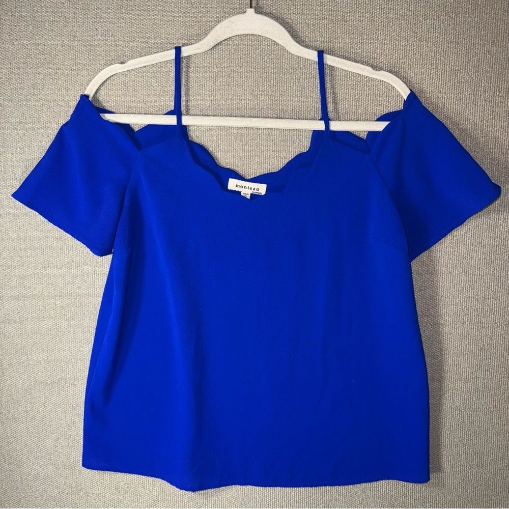 Monteau size medium Vibrant Blue cold shoulder short sleeve blouse